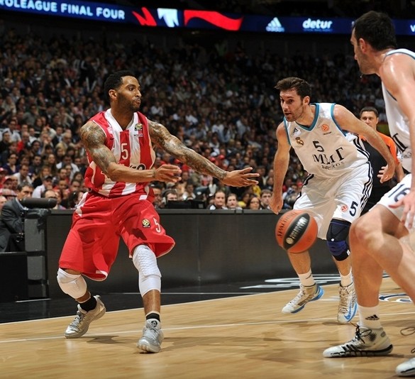 发生什么了？尼日利亚主帅和民主刚果主帅在赛后互相推搡（赛后爆发冲突：尼日利亚与刚果（金）主帅互相推搡）