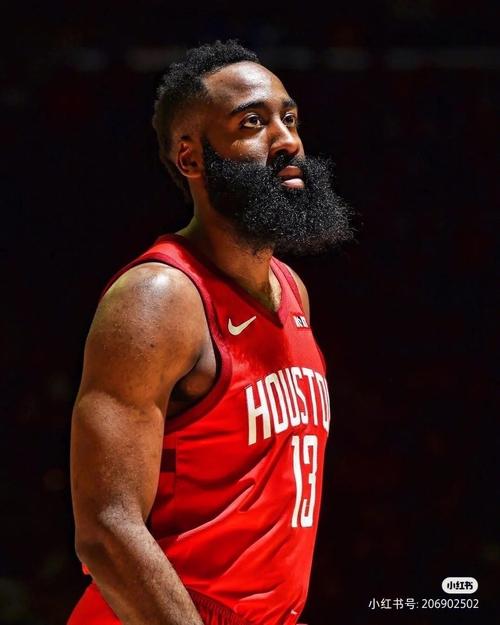 记者：下个月刘祝润就要当爸爸了，孩子会在大连出生（记者：刘祝润下月升级当爸，宝宝将于大连诞生）