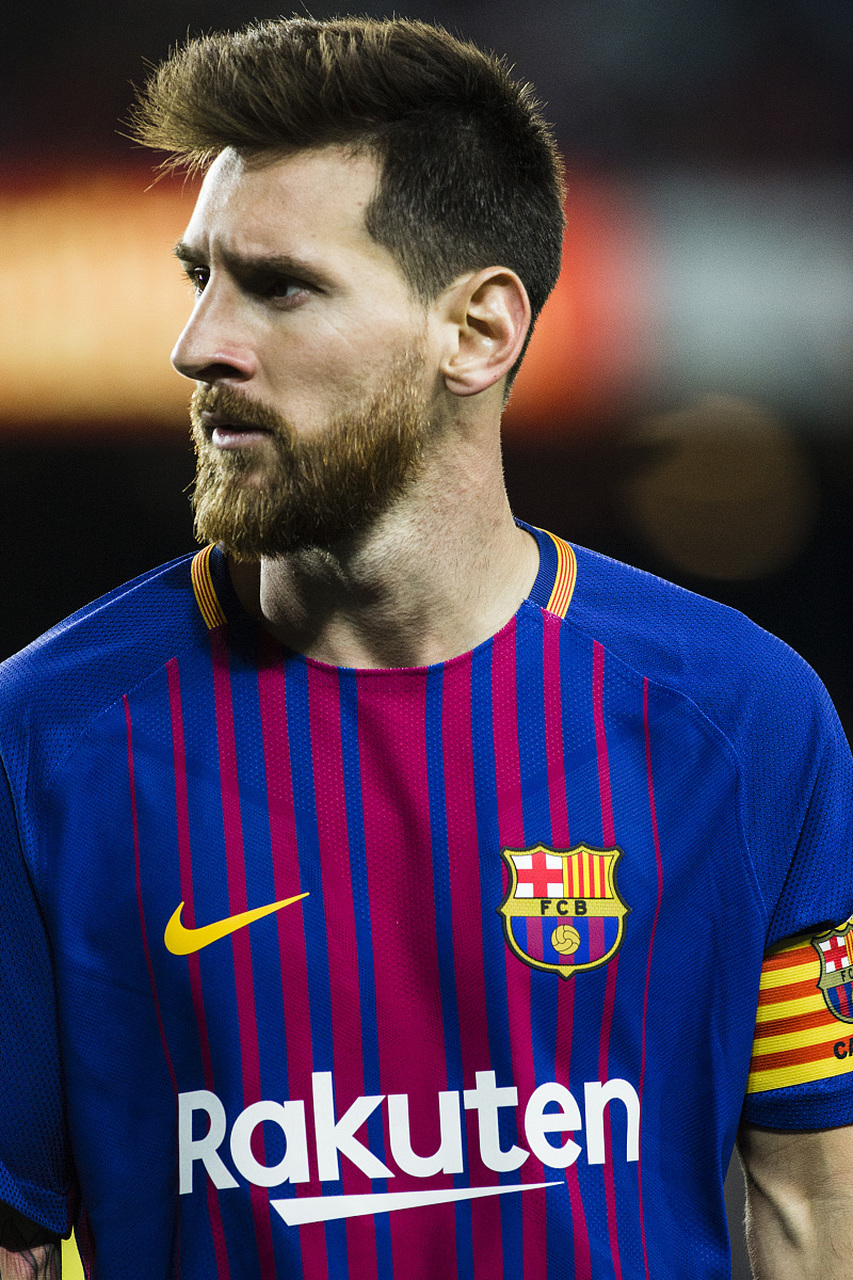 意大利11月名单：多纳鲁马领衔，里奇、斯卡马卡、早安哥回归（意大利11月大名单出炉：多纳鲁马压阵，里奇、斯卡马卡、早安哥重返国家队）