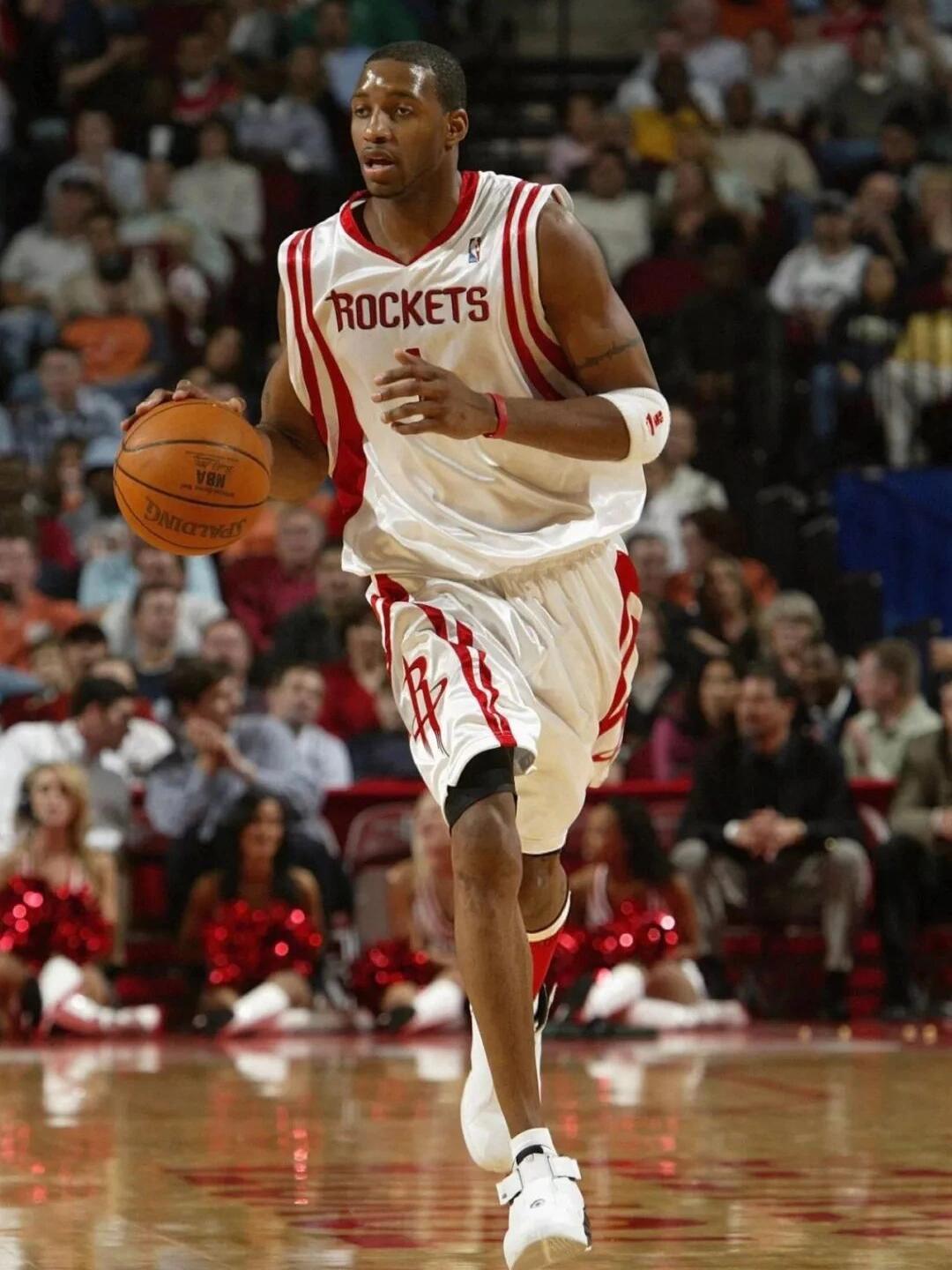 乌度卡：控卫是最难打的位置之一，阿门需要在攻传之间找平衡（乌度卡：控卫属最吃力位置之一，阿门需在得分与组织间把握平衡）