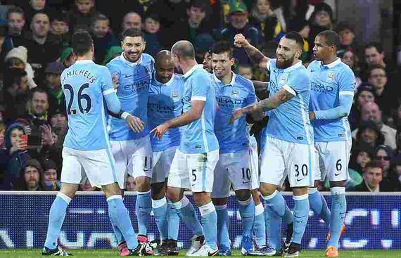 媒体人晒视频：赛后蒯纪闻安慰山东U20球员，很有大将风度（媒体人晒赛后画面：蒯纪闻安慰山东U20队员，尽显领袖气质）