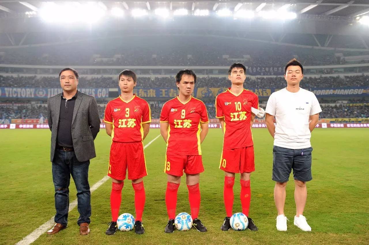 中国澳门球员：澳门联赛球员平均每场收入约445-890元人民币（澳门联赛球员单场平均收入约445至890元人民币）