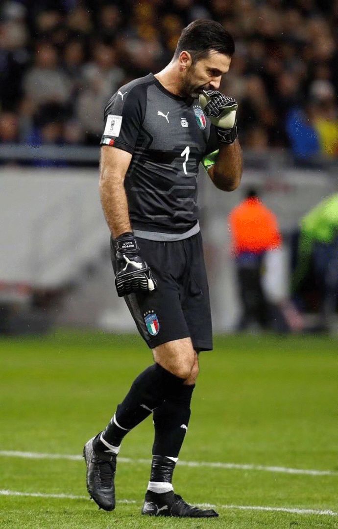 官方：德国名哨兹瓦耶将执法欧冠第6轮国米vs利物浦（官宣：德国名哨兹瓦耶将吹罚欧冠第6轮国米对阵利物浦）