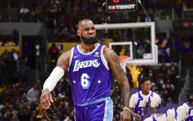 传闻：切尔西和阿森纳领跑马赛前锋罗比尼奥-瓦斯争夺战（据称切尔西与阿森纳领跑马赛前锋罗比尼奥-瓦斯争夺战）