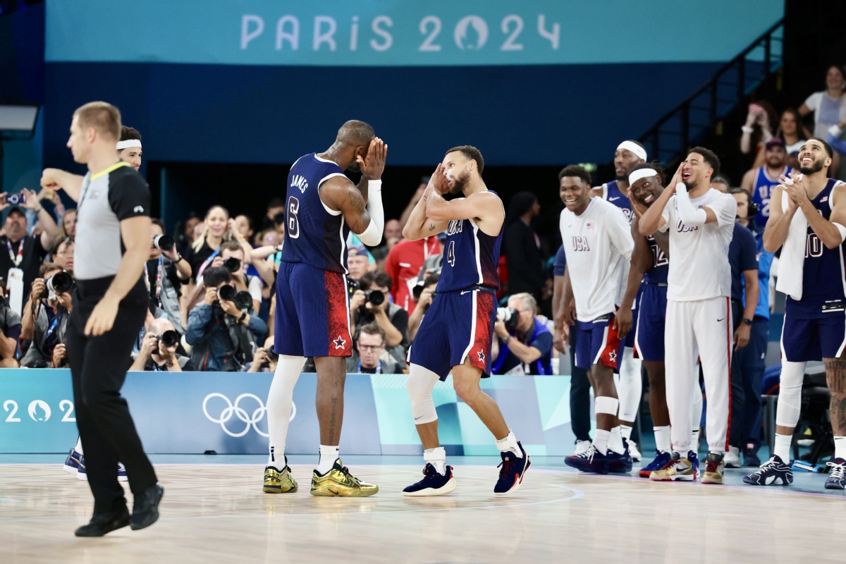 马卡：梅西参观诺坎普引发回归猜测，而美职联支持短期租借（马卡：梅西造访诺坎普引发回归传闻，美职联或批准短期租借）