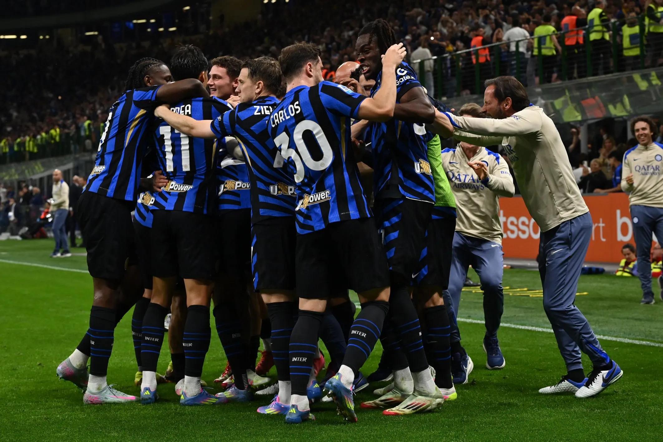 武磊迎34岁生日，个人官博感言：伤痛终将过去，步履始终磊落（34岁生日之际，武磊在官博发声：伤痛终会过去，脚步依旧磊落）